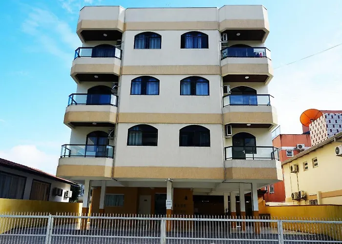 Residencial Dona Dina - Mestre Naro Bombinhas